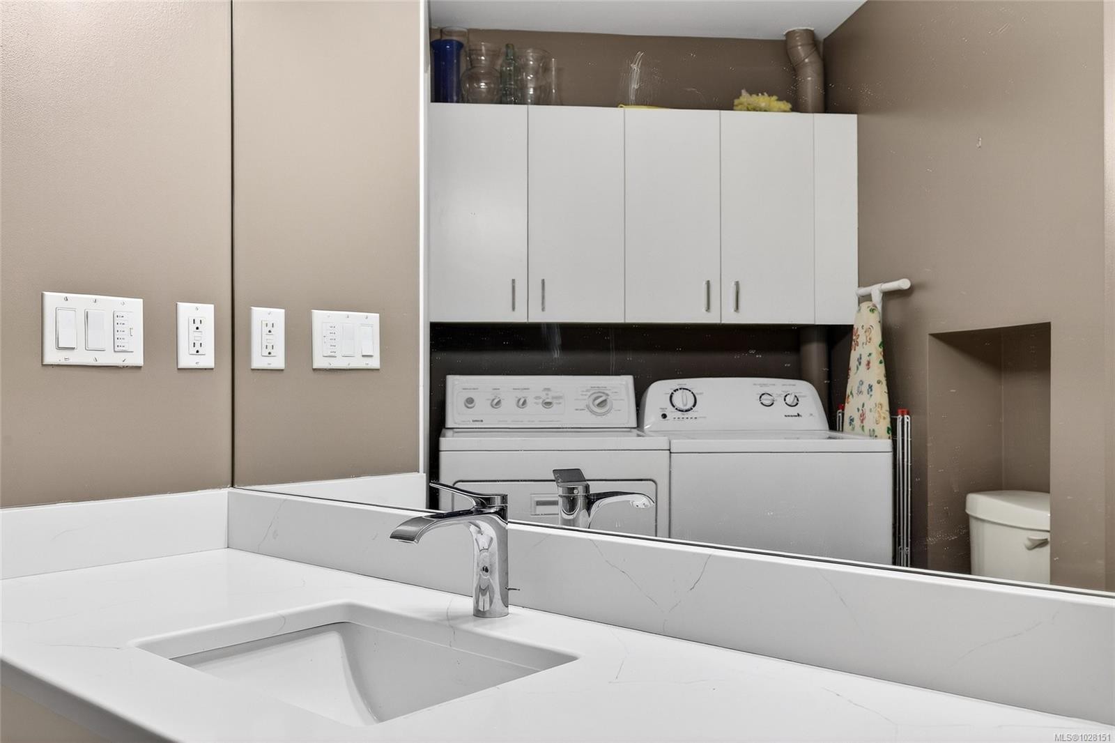 8-130 Corbett Rd, Salt Spring, BC