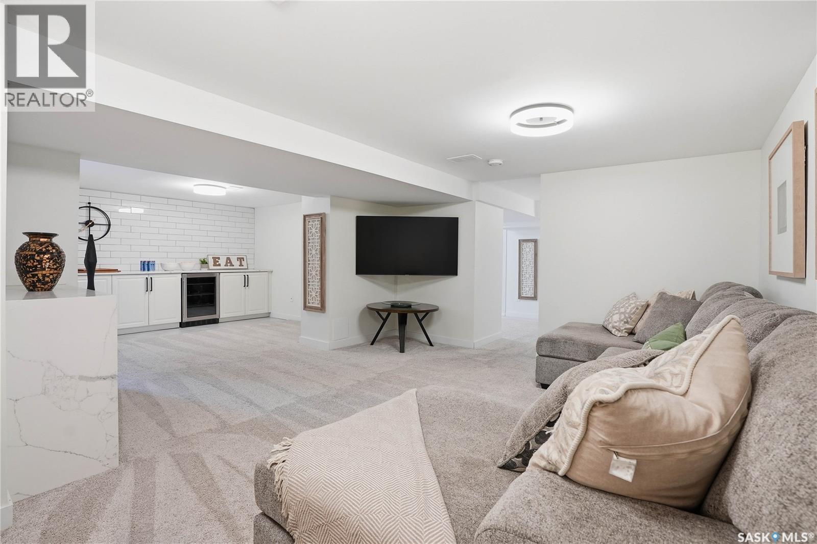 1033 9Th Street E, Saskatoon, SK - Indoor