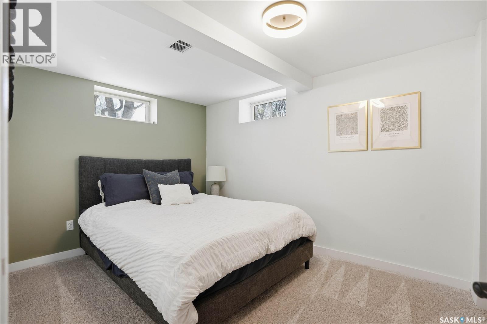 1033 9Th Street E, Saskatoon, SK - Indoor Photo Showing Bedroom