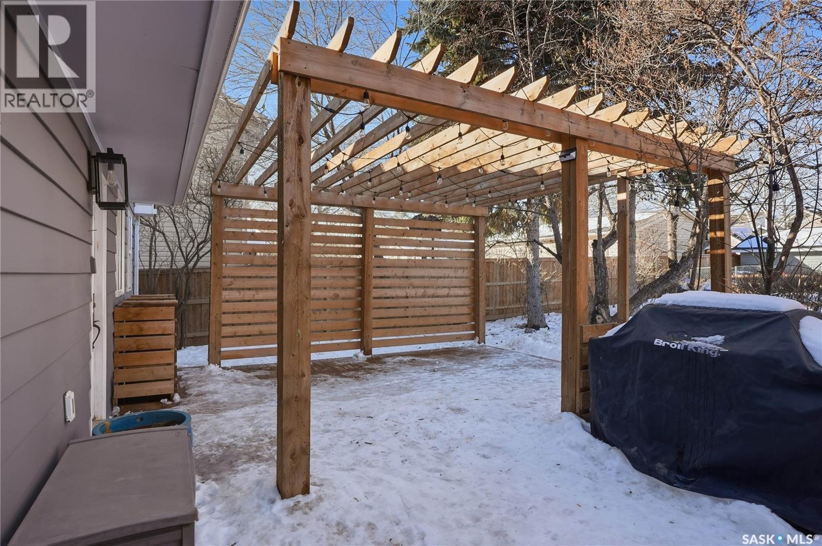 1033 9Th Street E, Saskatoon, SK - Outdoor