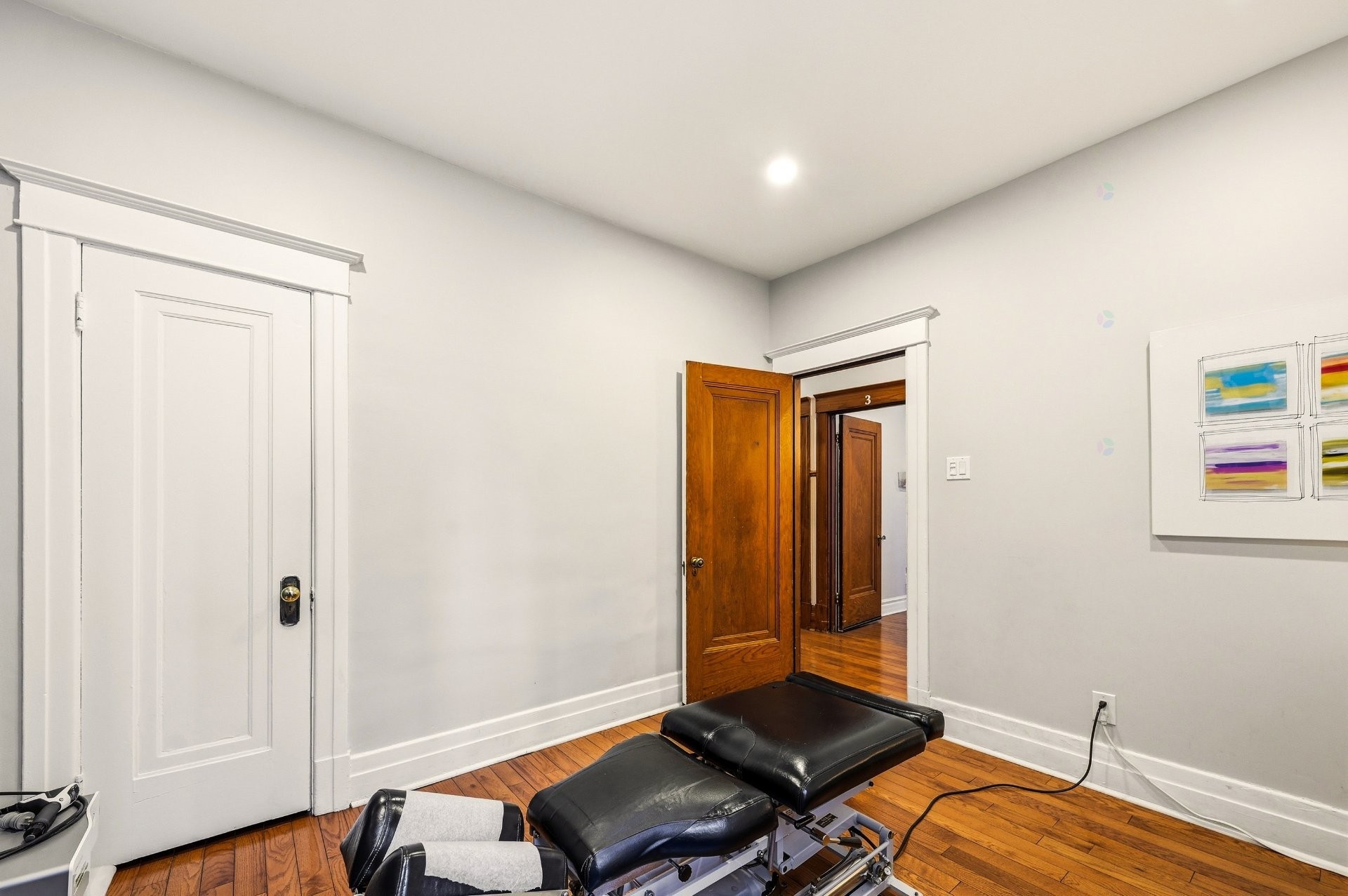 Office - 921 Boul. St-Joseph E., Montréal (Le Plateau-Mont-Royal), QC - Indoor Photo Showing Other Room