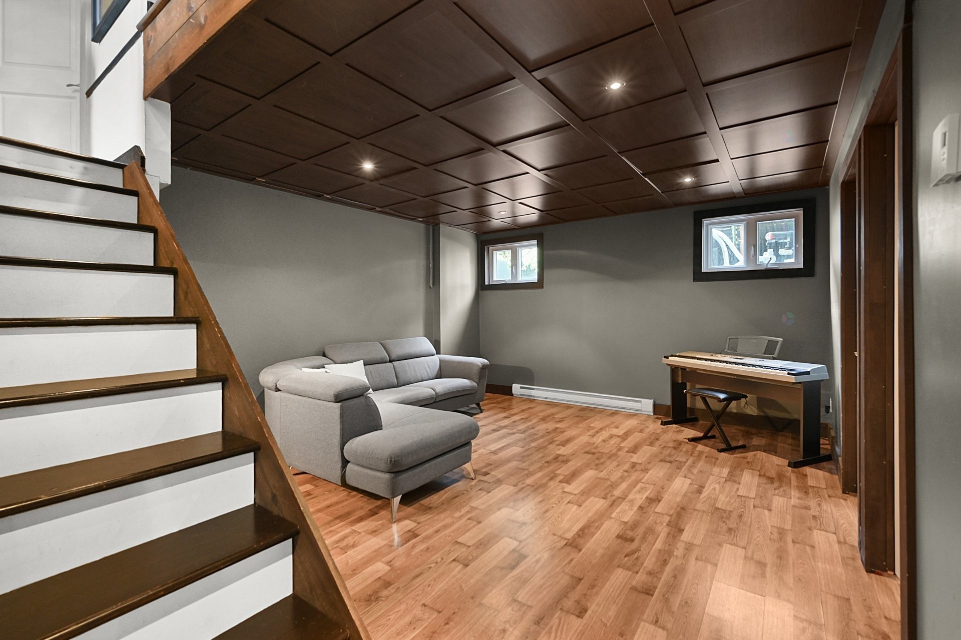 Living Room - 504 Rue Larose, Saint-Césaire, QC - Indoor Photo Showing Other Room