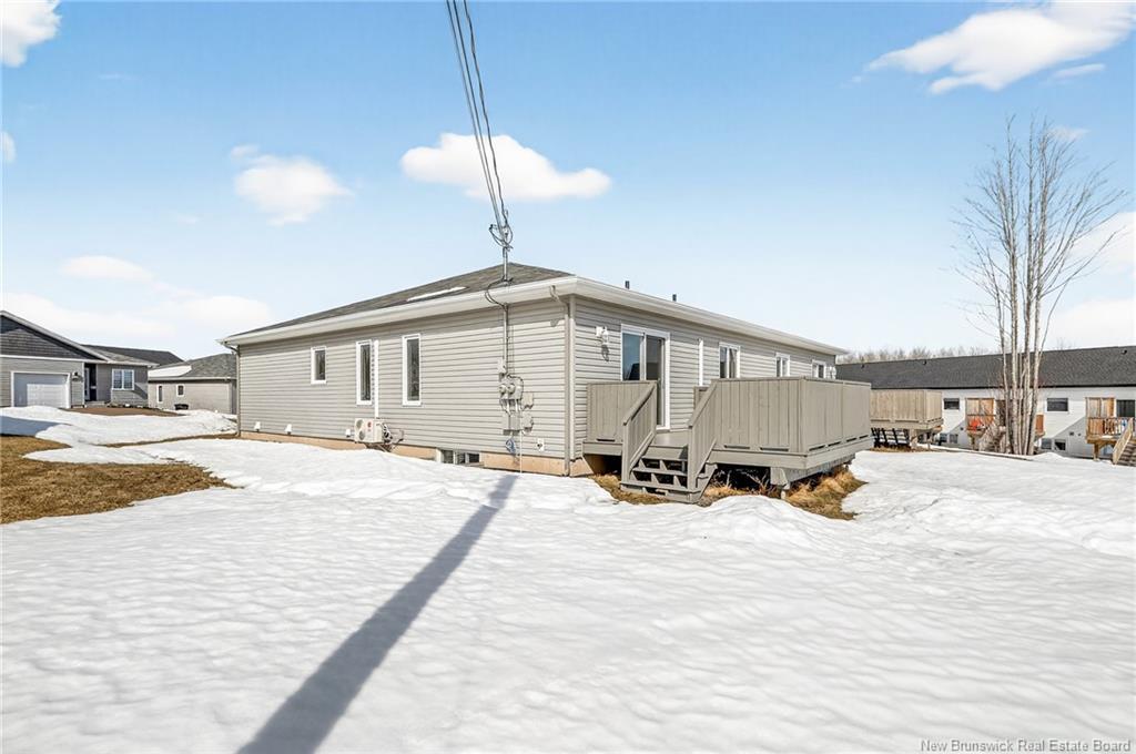 28 Aimé St, Dieppe, NB