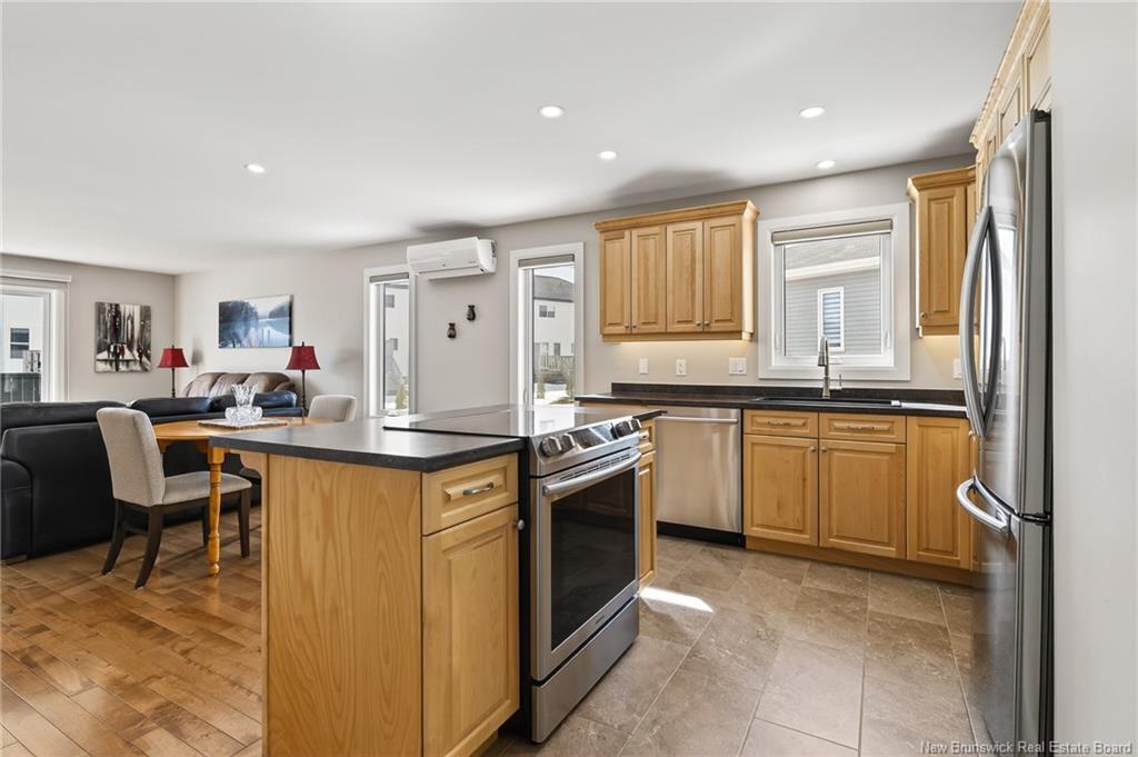 28 Aimé St, Dieppe, NB