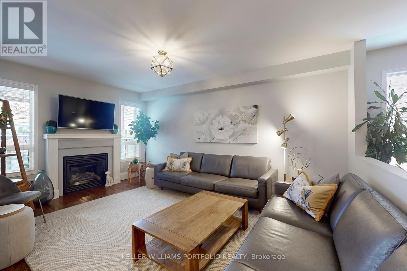 75 Monteith Crescent, Vaughan, ON - Indoor Photo Showing Living Room With Fireplace