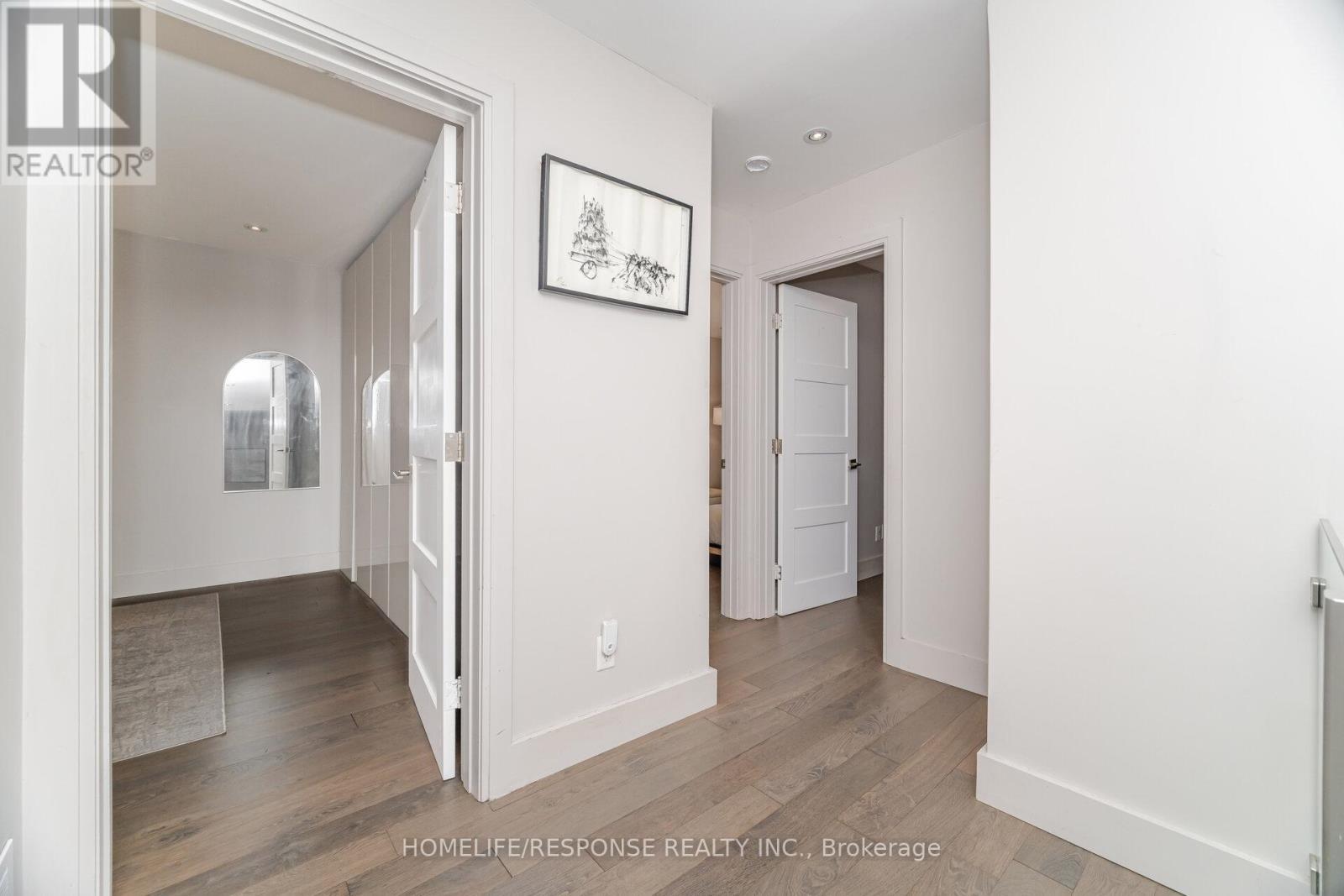 5011 Spruce Avenue, Burlington, ON - Indoor Photo Showing Other Room