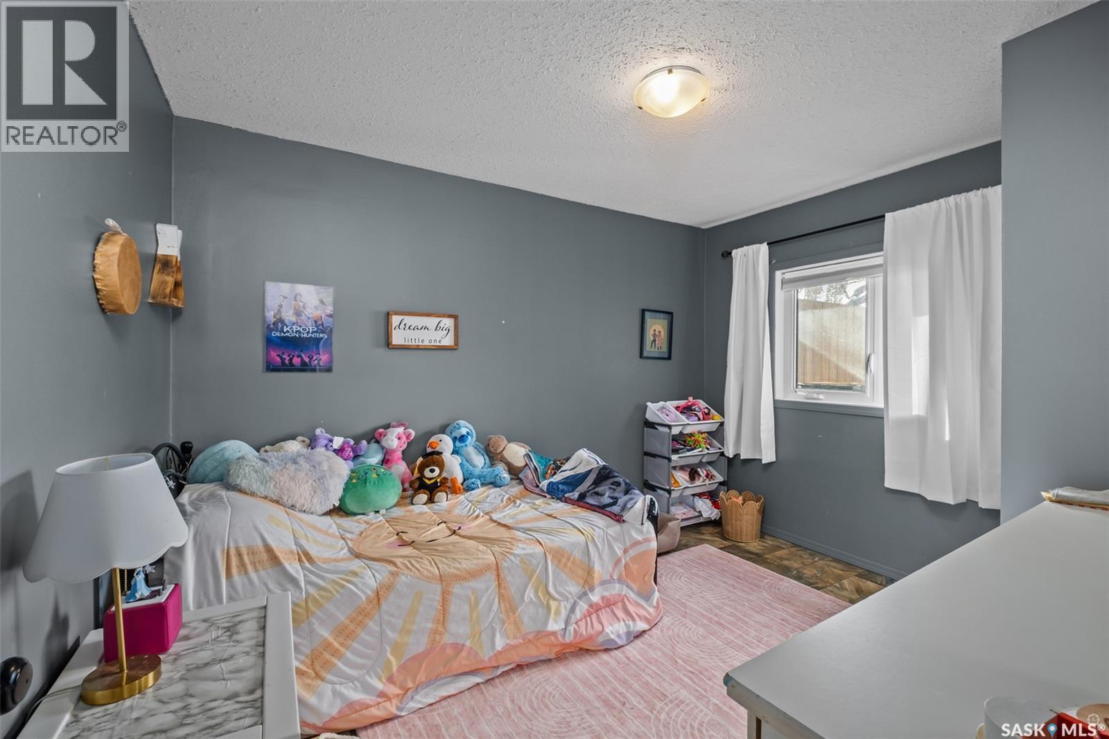 155 24Th Street E, Prince Albert, SK - Indoor Photo Showing Bedroom