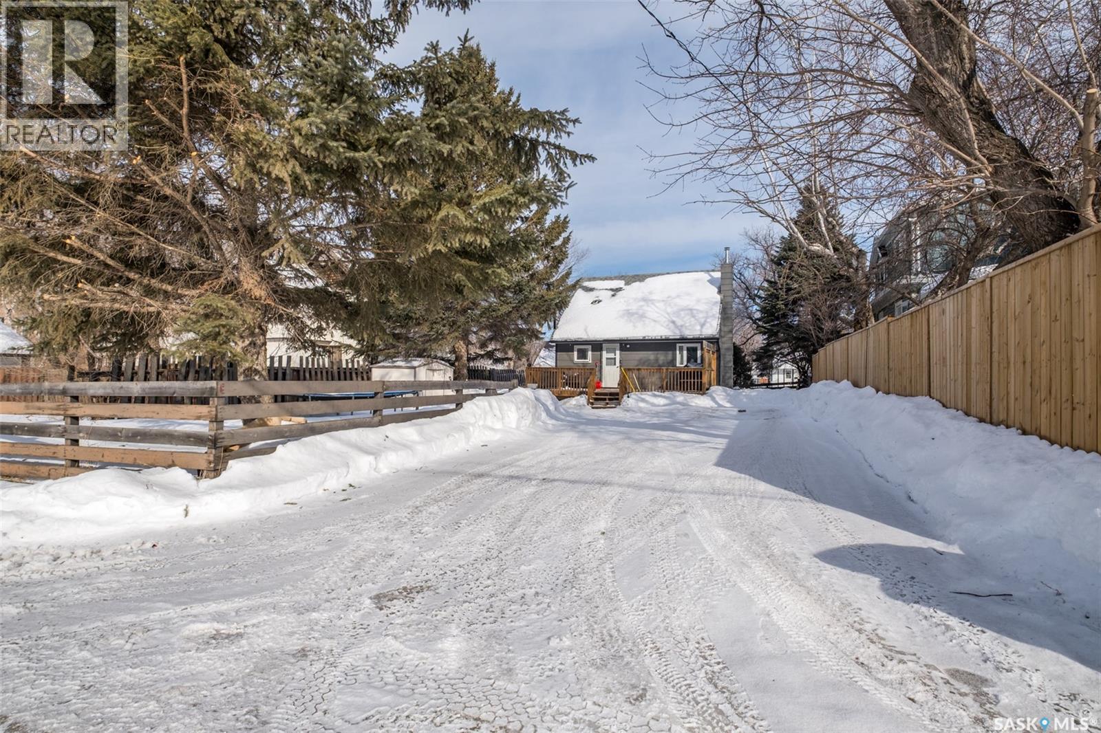 155 24Th Street E, Prince Albert, SK - Outdoor