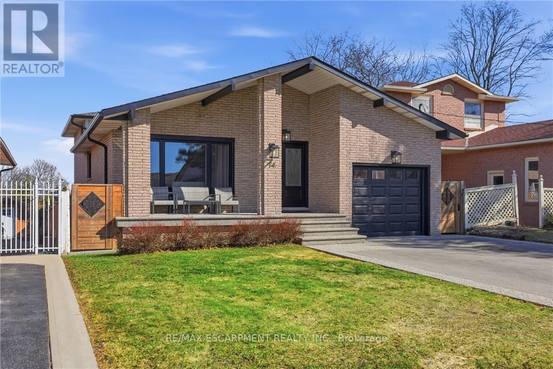 14 Atkins Drive, Hamilton, ON - Outdoor With Deck Patio Veranda