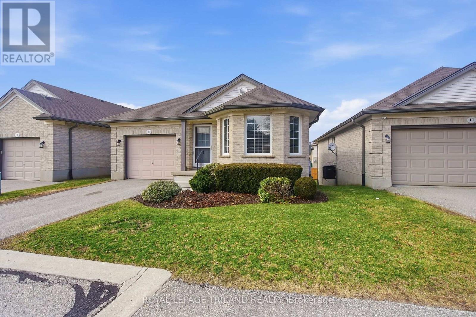 10 - 20 Windemere Place, St. Thomas, ON - Outdoor