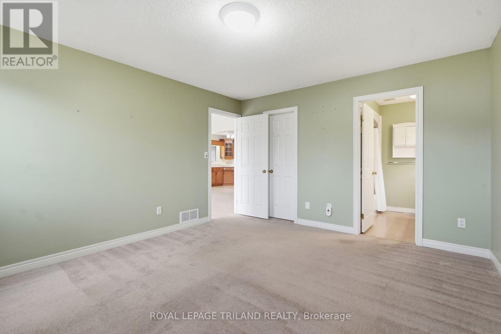 10 - 20 Windemere Place, St. Thomas, ON - Indoor Photo Showing Other Room