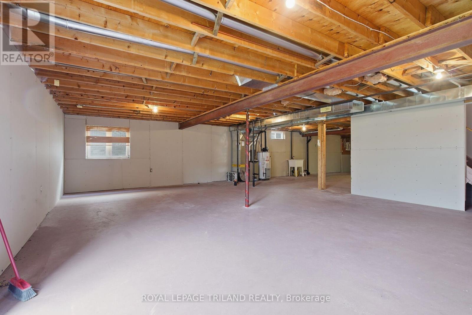 10 - 20 Windemere Place, St. Thomas, ON - Indoor Photo Showing Basement