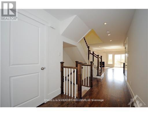 144 Montauk, Ottawa, ON - Indoor Photo Showing Other Room