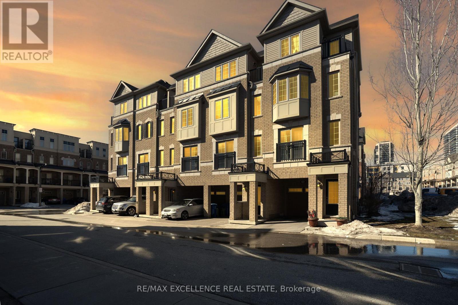 34 Pony Path, Oshawa, ON - With Facade