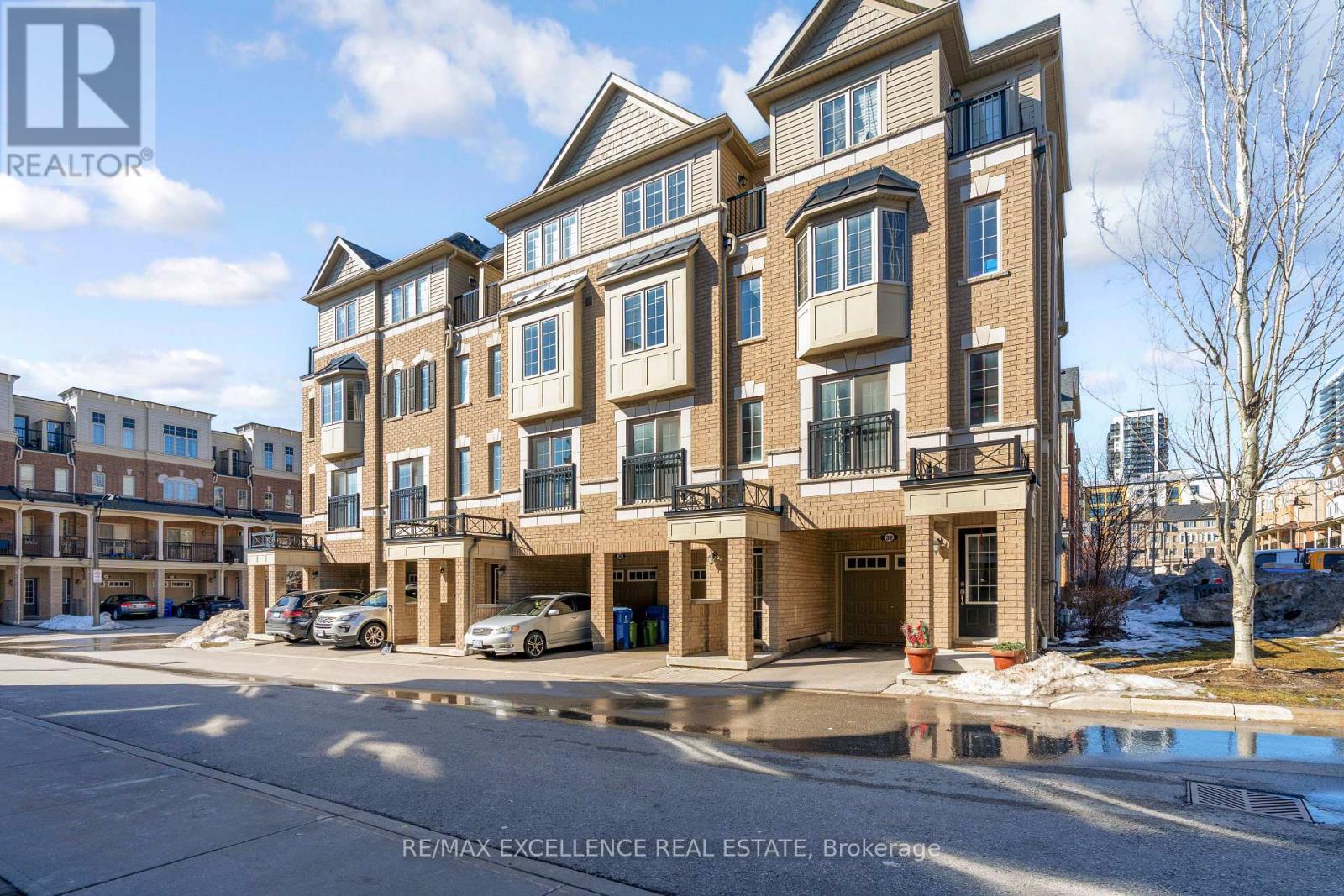 34 Pony Path, Oshawa, ON - Outdoor With Facade