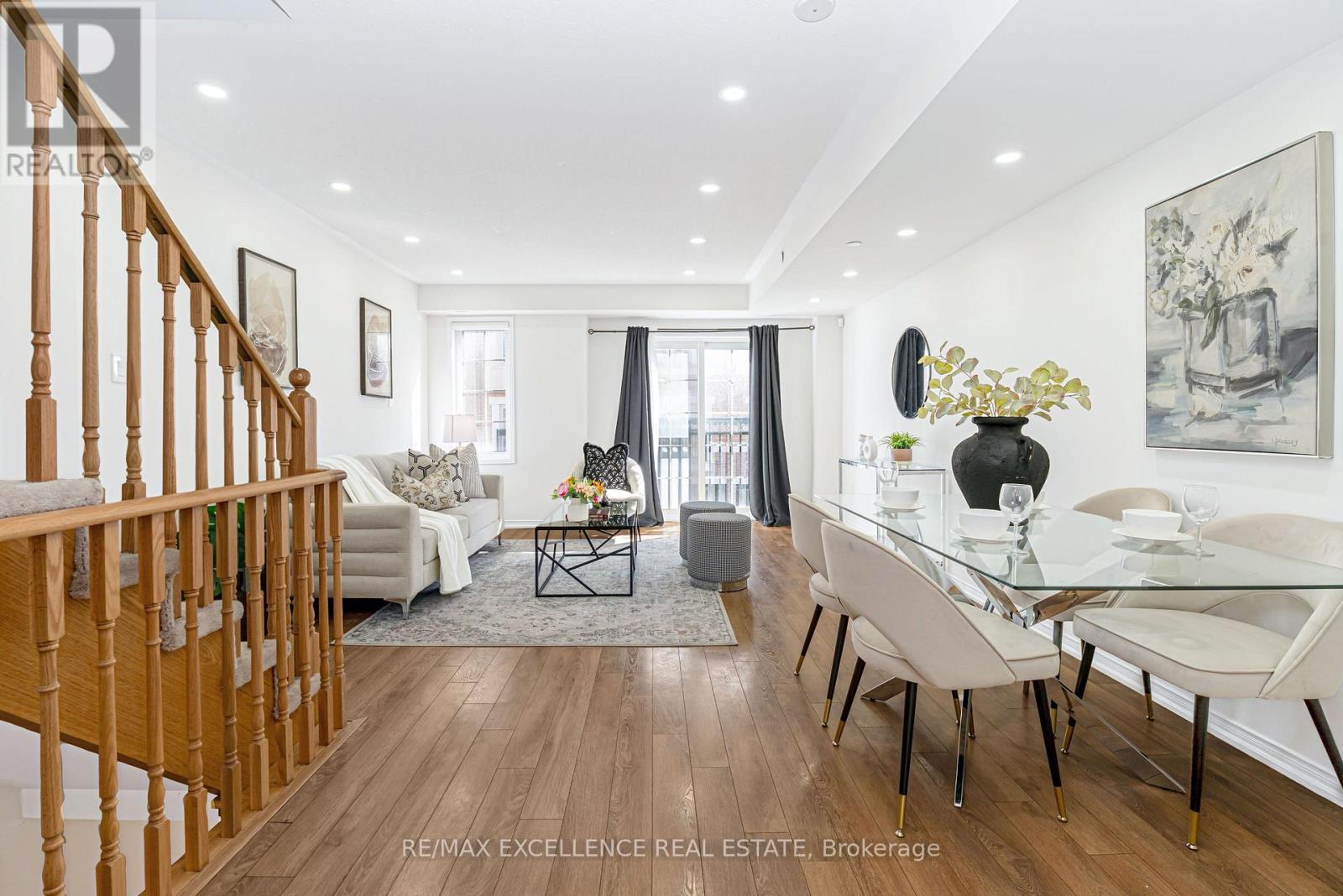 34 Pony Path, Oshawa, ON - Indoor Photo Showing Other Room