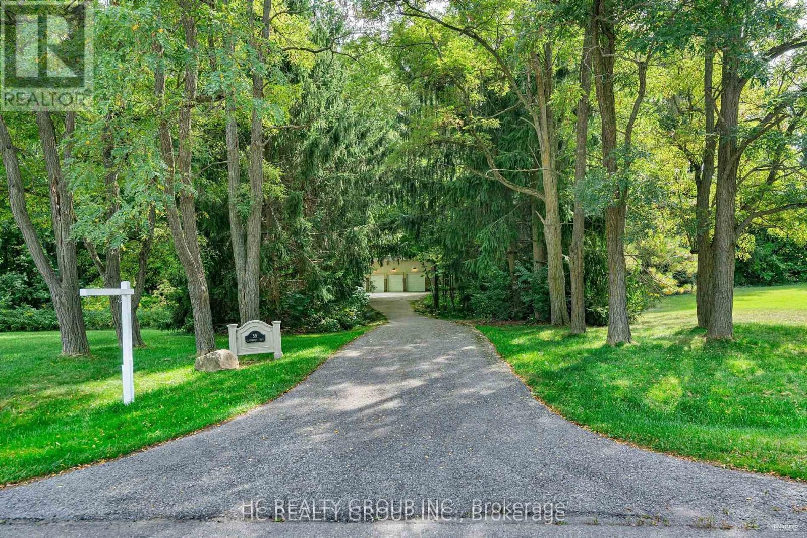 59 Elderberry Trail, Aurora, ON - Outdoor
