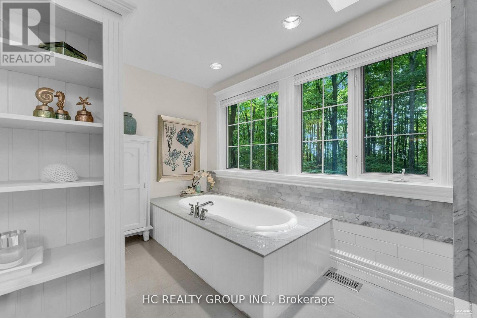 59 Elderberry Trail, Aurora, ON - Indoor Photo Showing Bathroom