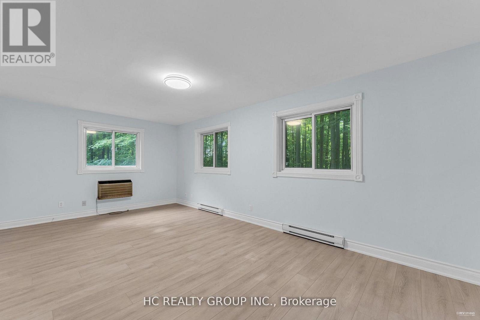59 Elderberry Trail, Aurora, ON - Indoor Photo Showing Other Room