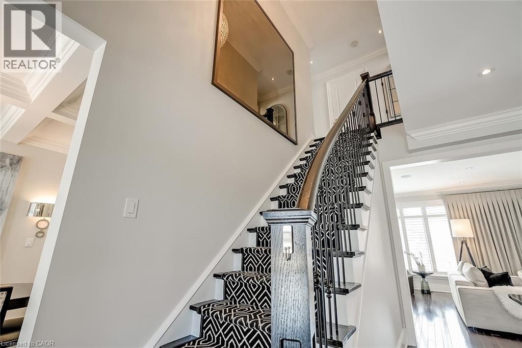 234 Brookfield Avenue, Burlington, ON - Indoor Photo Showing Other Room