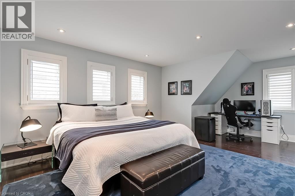 234 Brookfield Avenue, Burlington, ON - Indoor Photo Showing Bedroom