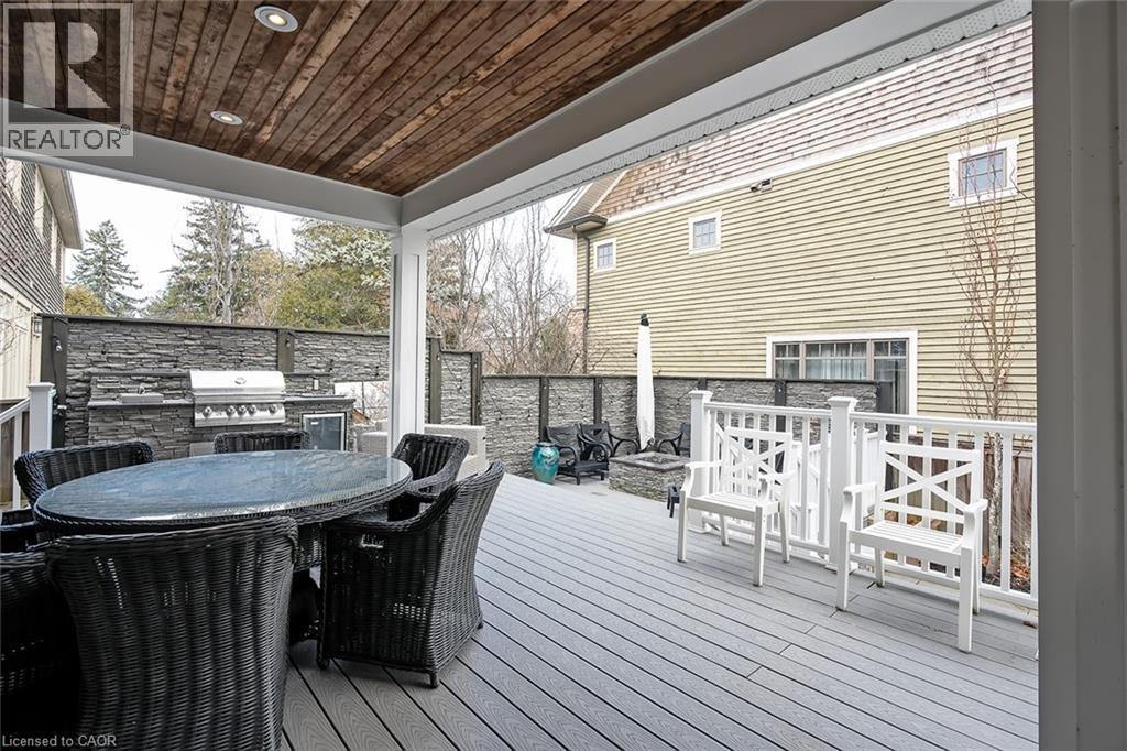234 Brookfield Avenue, Burlington, ON - Outdoor With Deck Patio Veranda With Exterior