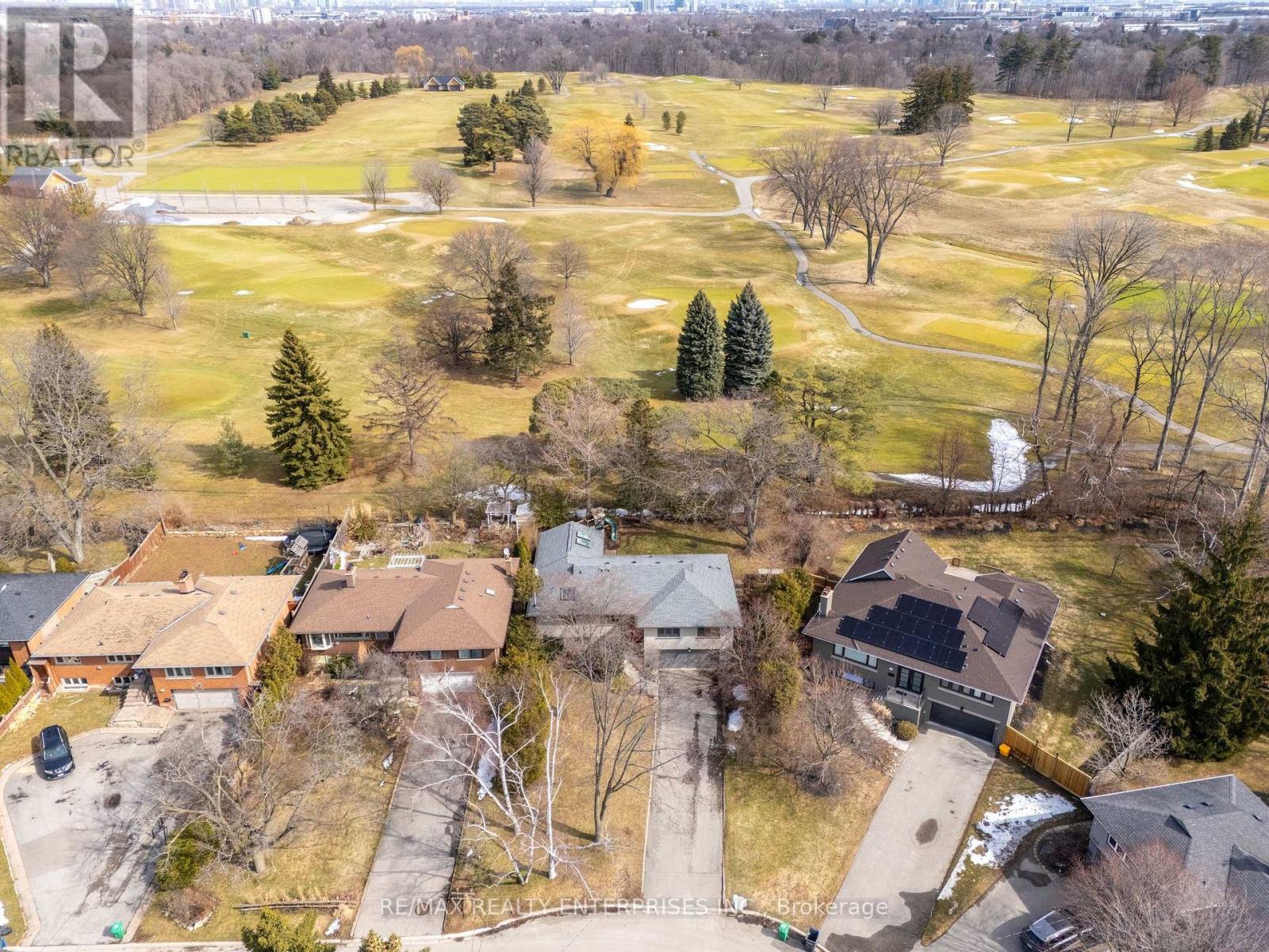 1439 Larchview Trail, Mississauga, ON - Outdoor With View