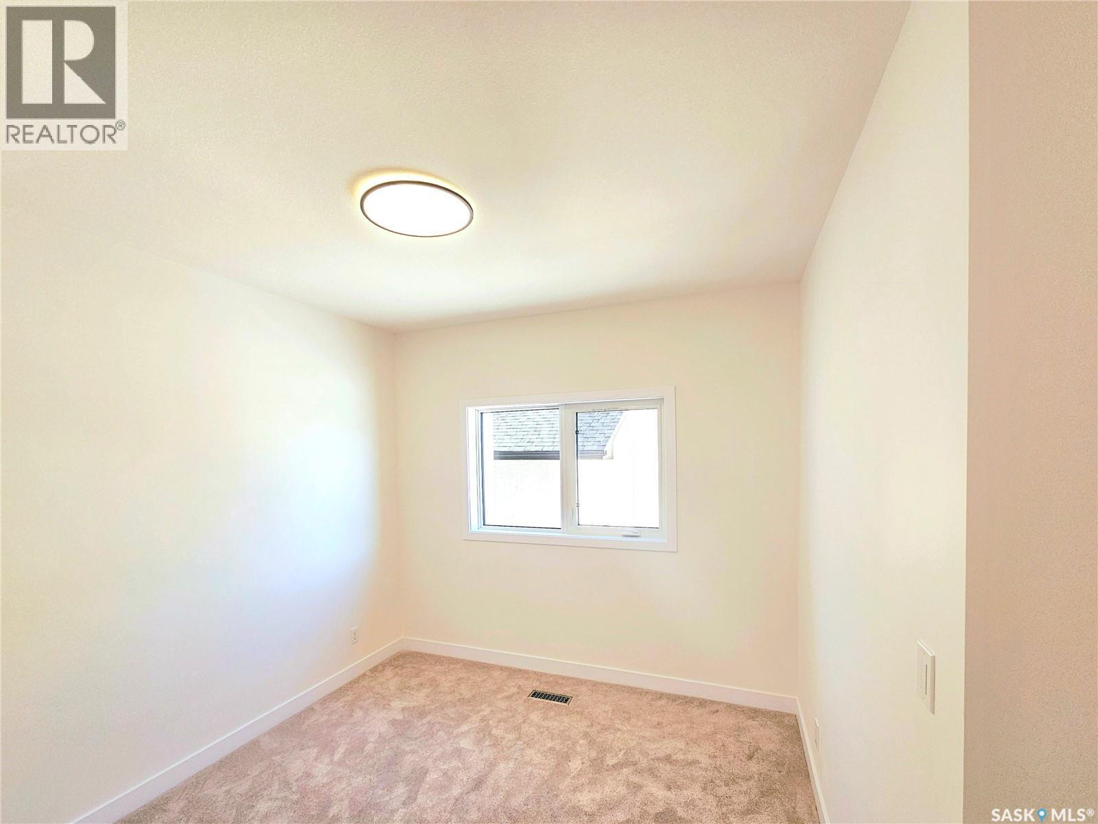 310 Flynn Manor, Saskatoon, SK - Indoor Photo Showing Other Room