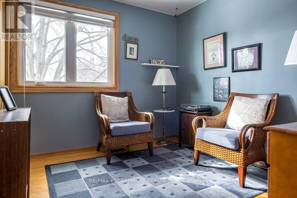 19 Chateau Court, Hamilton, ON - Indoor