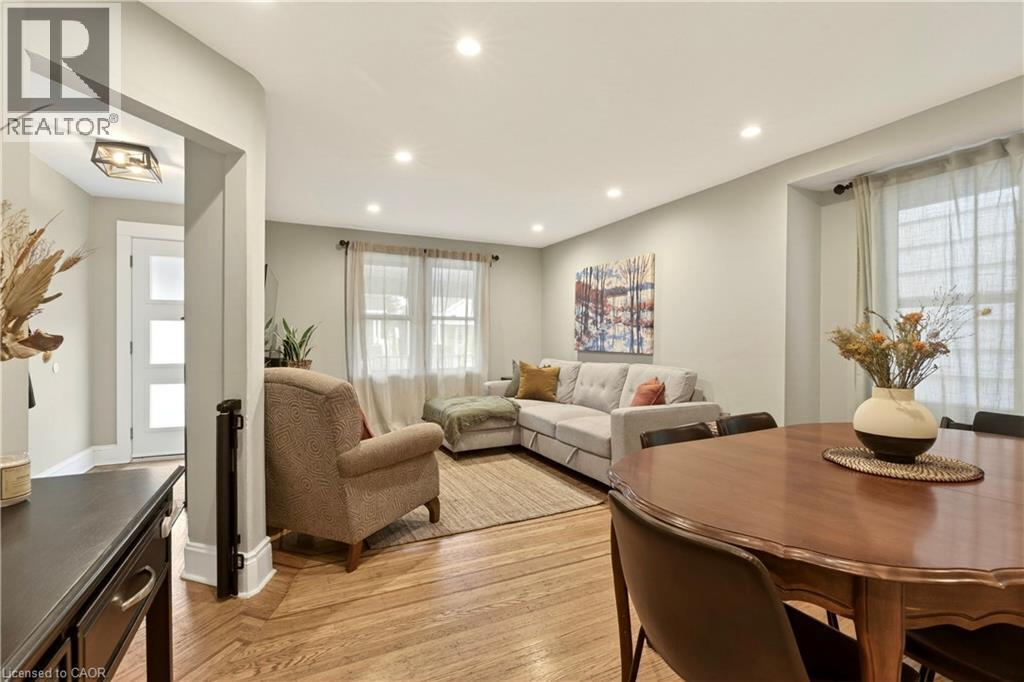 74 Belmont Avenue, Hamilton, ON - Indoor