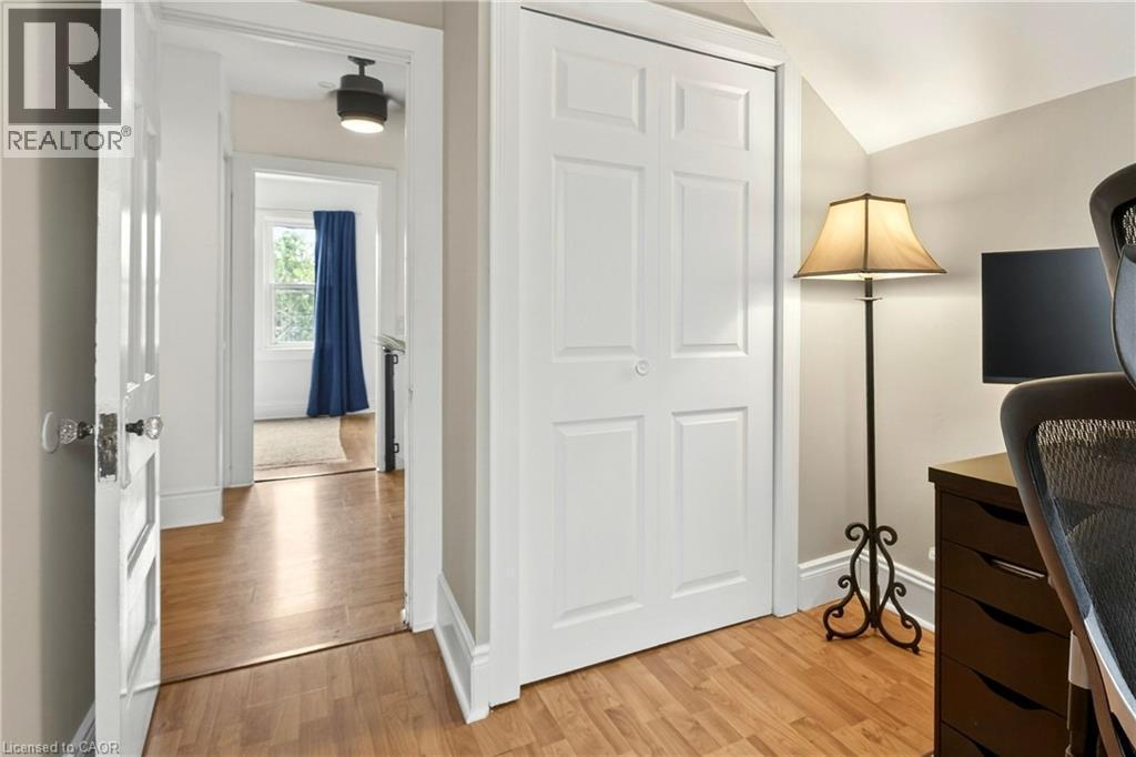74 Belmont Avenue, Hamilton, ON - Indoor Photo Showing Other Room
