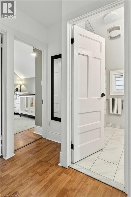 74 Belmont Avenue, Hamilton, ON - Indoor Photo Showing Other Room