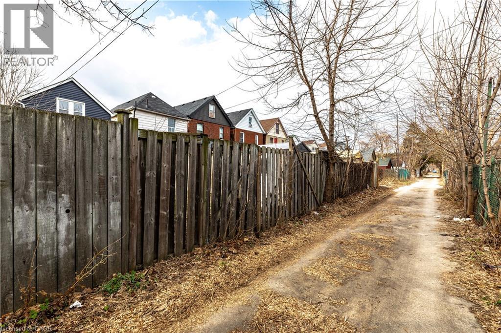Parking can be added with laneway access - 74 Belmont Avenue, Hamilton, ON - Outdoor