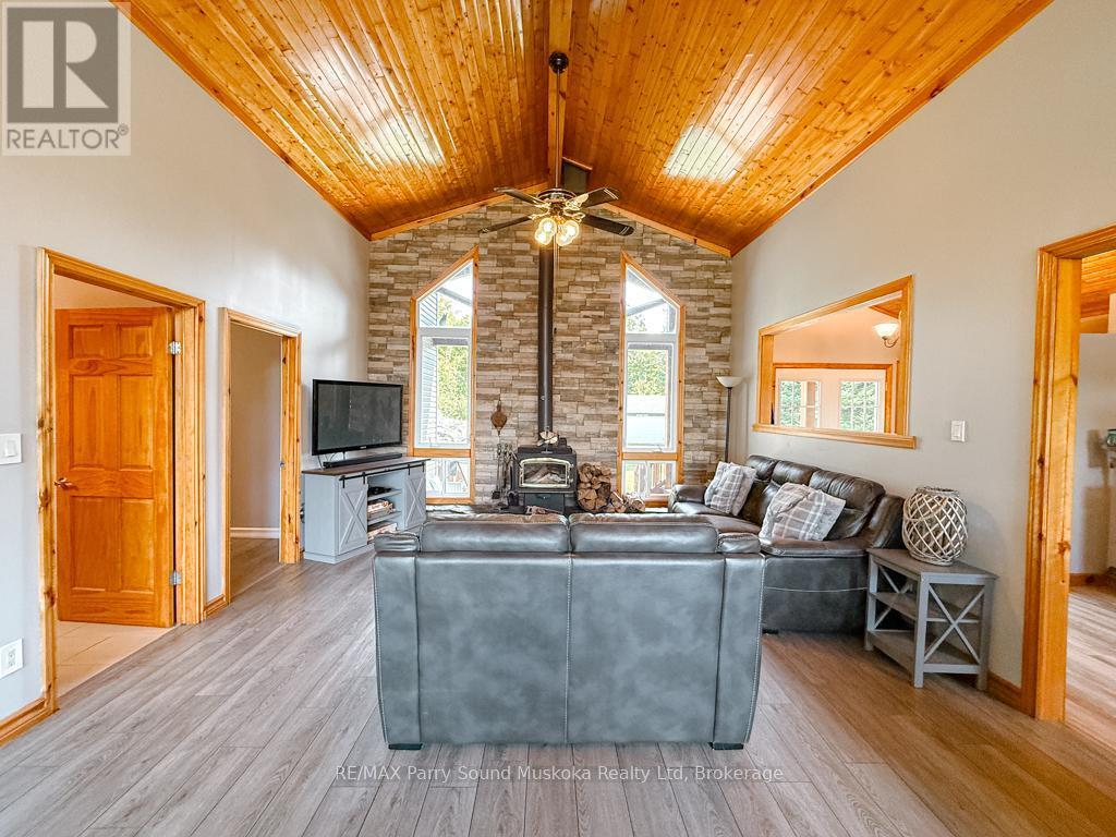 127 Burnetts Road, Mckellar, ON - Indoor