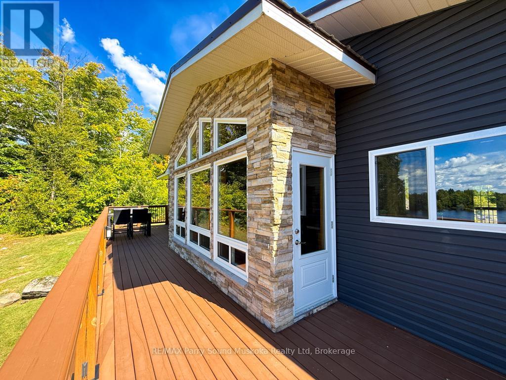 127 Burnetts Road, Mckellar, ON - Outdoor With Deck Patio Veranda With Exterior