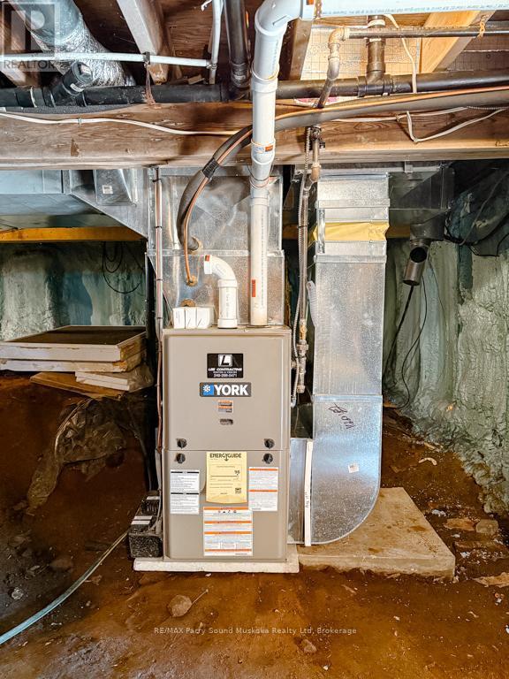 127 Burnetts Road, Mckellar, ON - Indoor Photo Showing Basement
