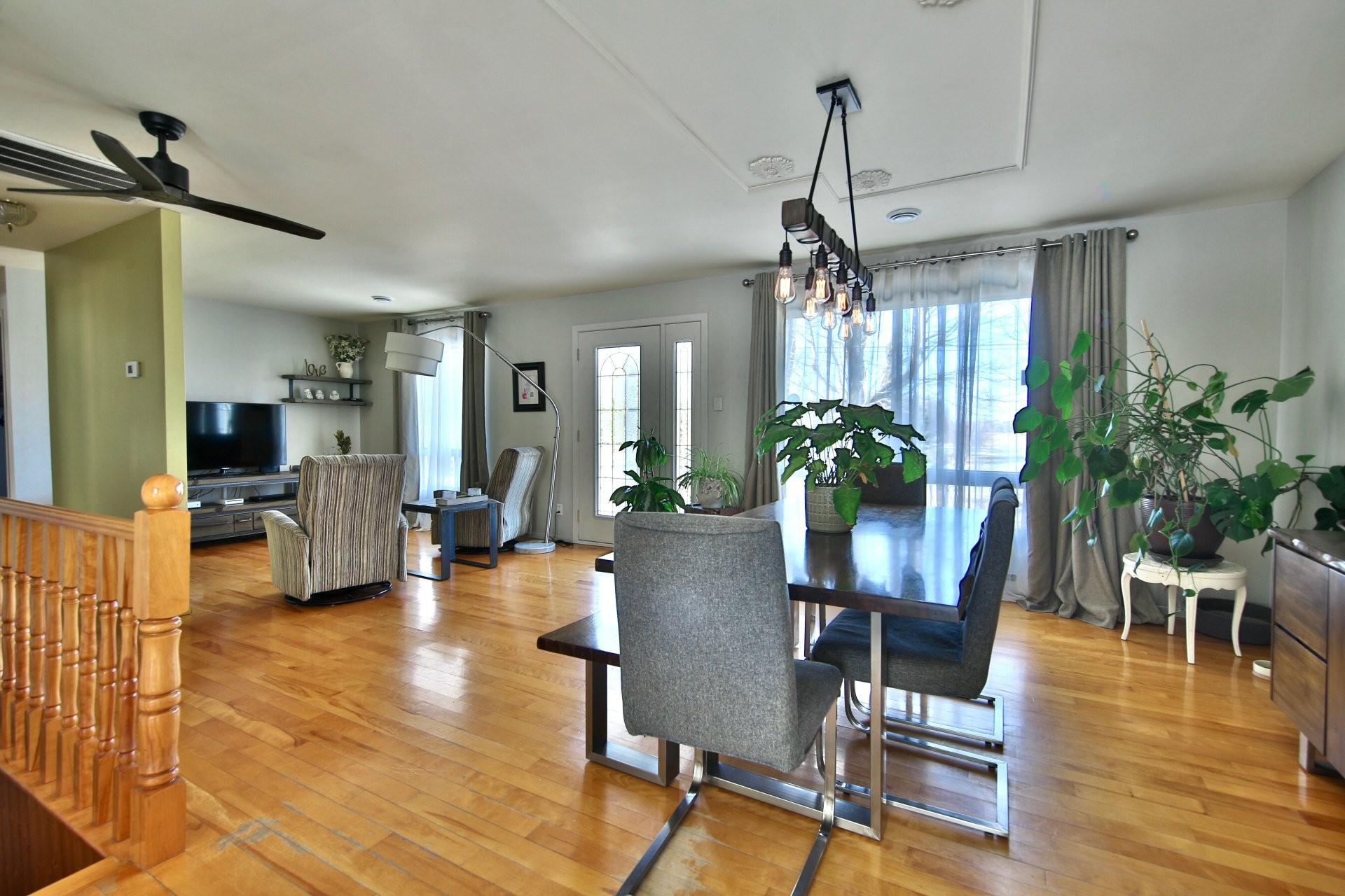 Overall view - 811 4E Rang O., Acton Vale, QC - Indoor Photo Showing Dining Room
