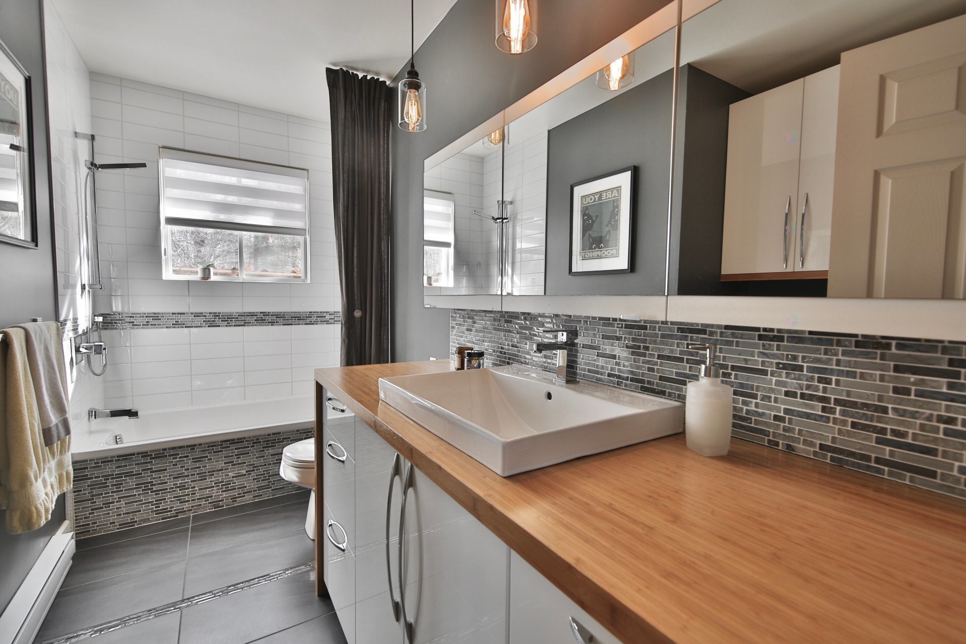 Bathroom - 811 4E Rang O., Acton Vale, QC - Indoor
