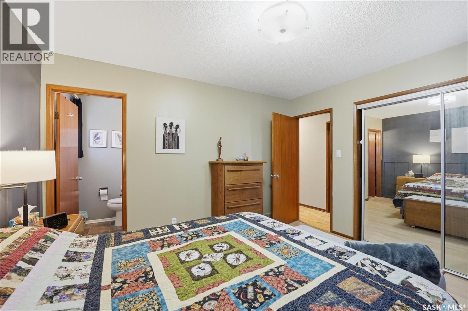 2195 Easthill, Saskatoon, SK - Indoor Photo Showing Bedroom