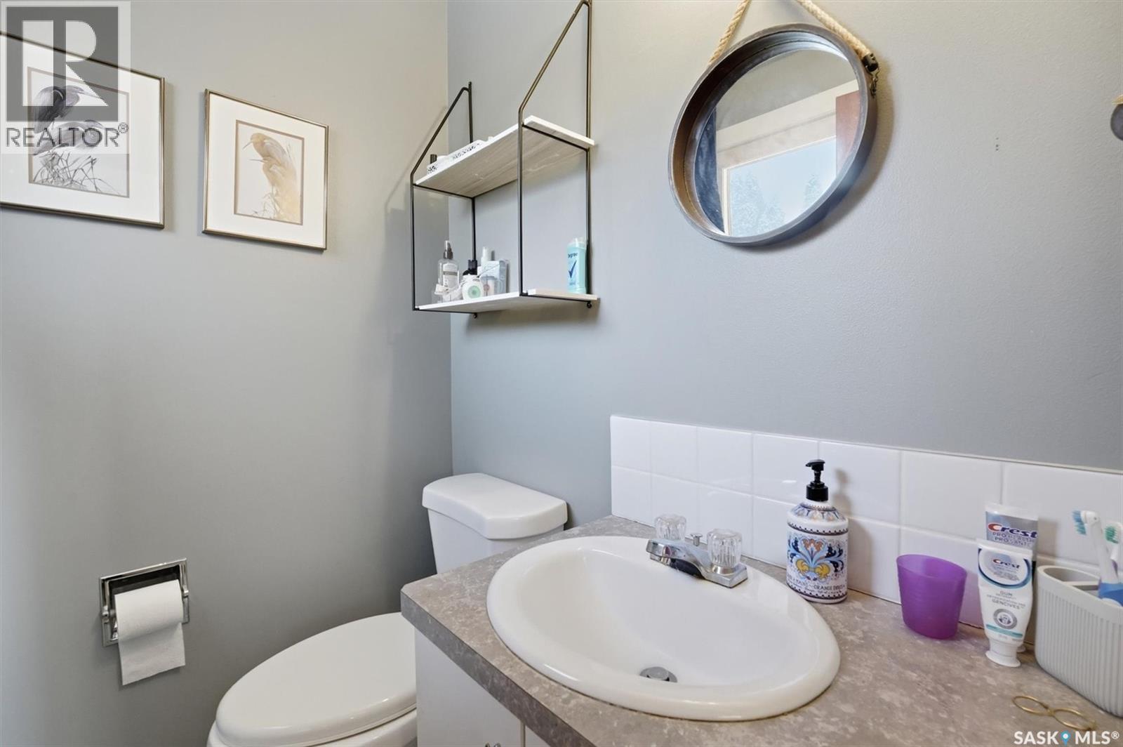 2195 Easthill, Saskatoon, SK - Indoor Photo Showing Bathroom