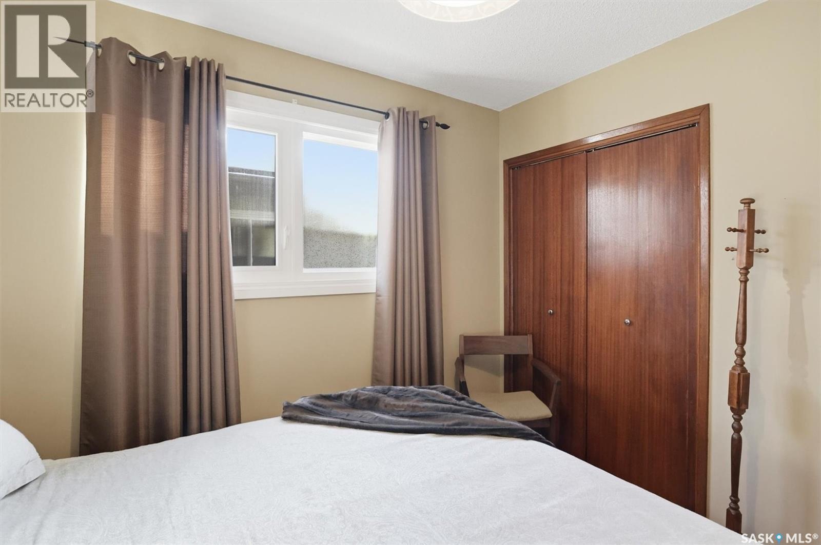 2195 Easthill, Saskatoon, SK - Indoor Photo Showing Bedroom