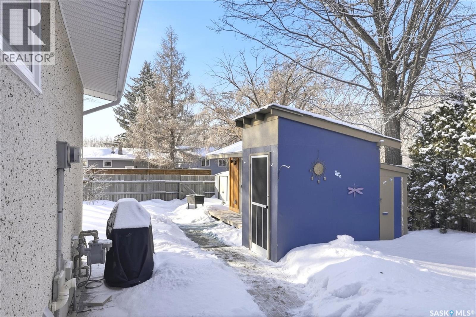 2195 Easthill, Saskatoon, SK - Outdoor