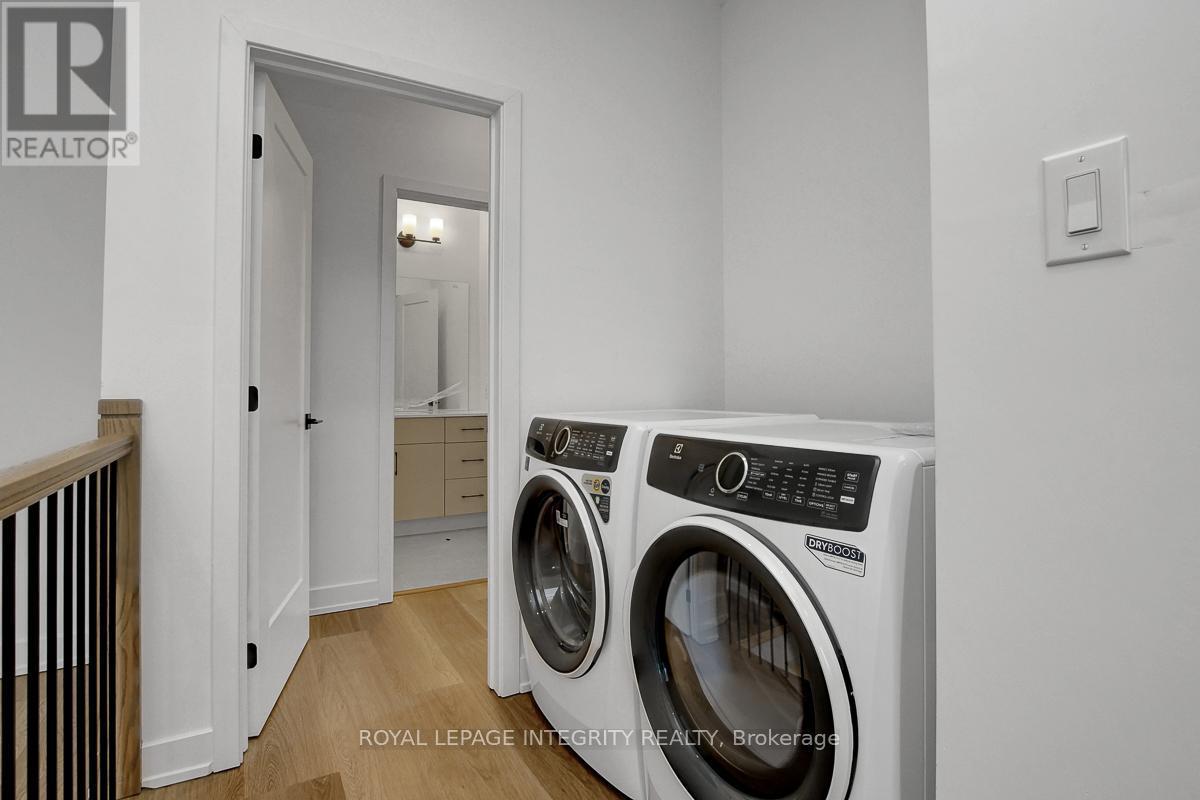 37 Ella Street, Ottawa, ON - Indoor Photo Showing Laundry Room