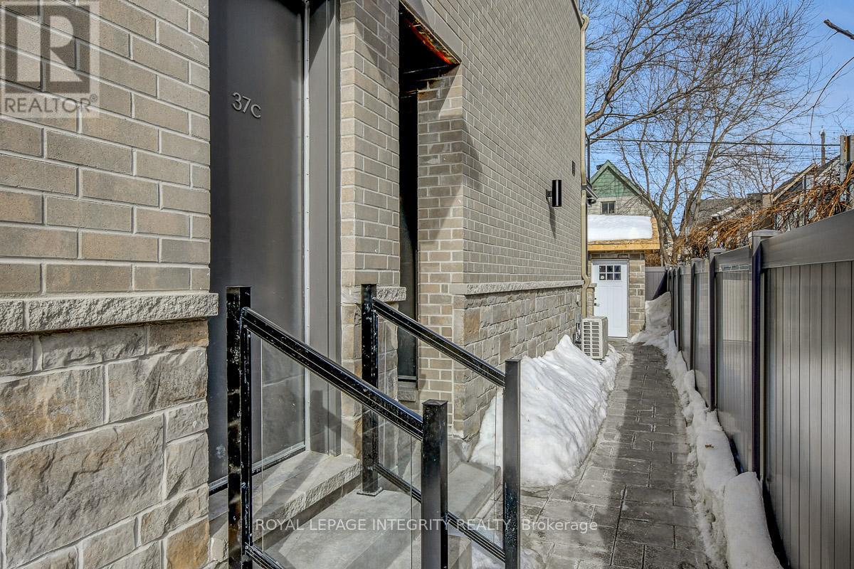 37 Ella Street, Ottawa, ON - Outdoor With Exterior