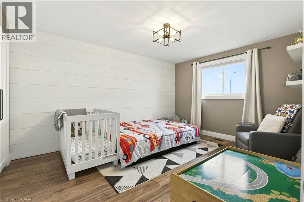 189 Templemead Drive, Hamilton, ON - Indoor Photo Showing Bedroom