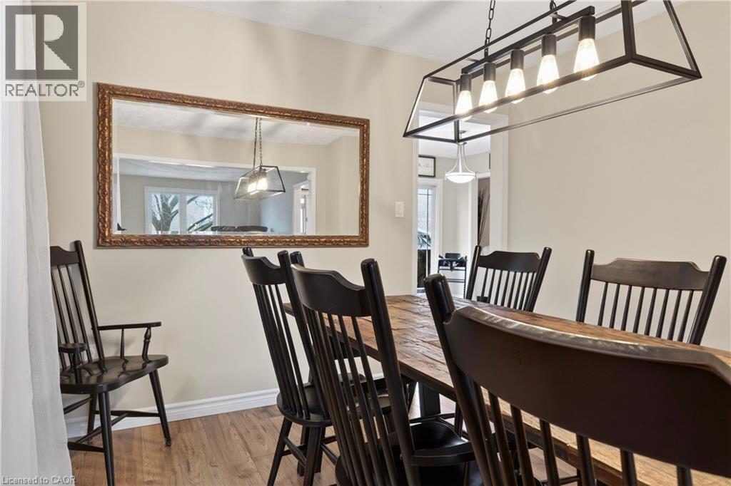 189 Templemead Drive, Hamilton, ON - Indoor Photo Showing Dining Room