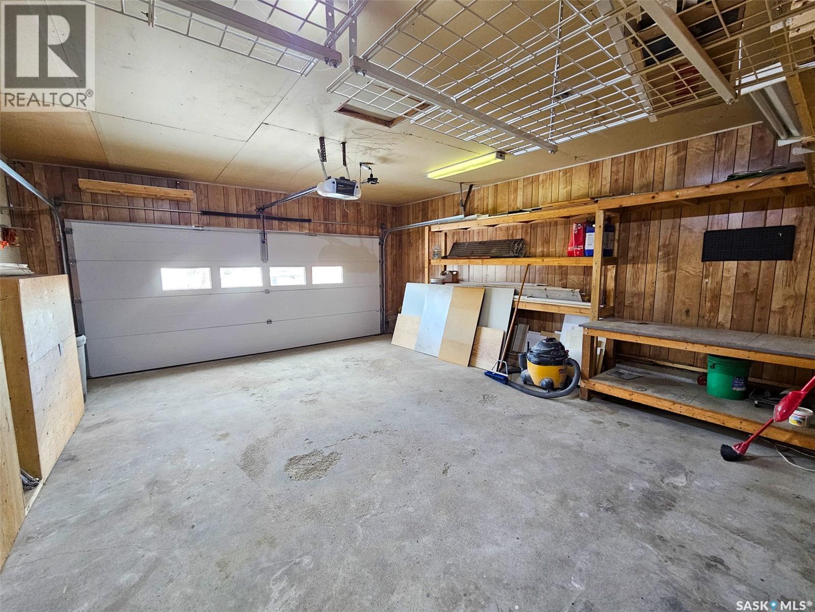 20 Centennial Drive, Mossbank, SK - Indoor Photo Showing Garage