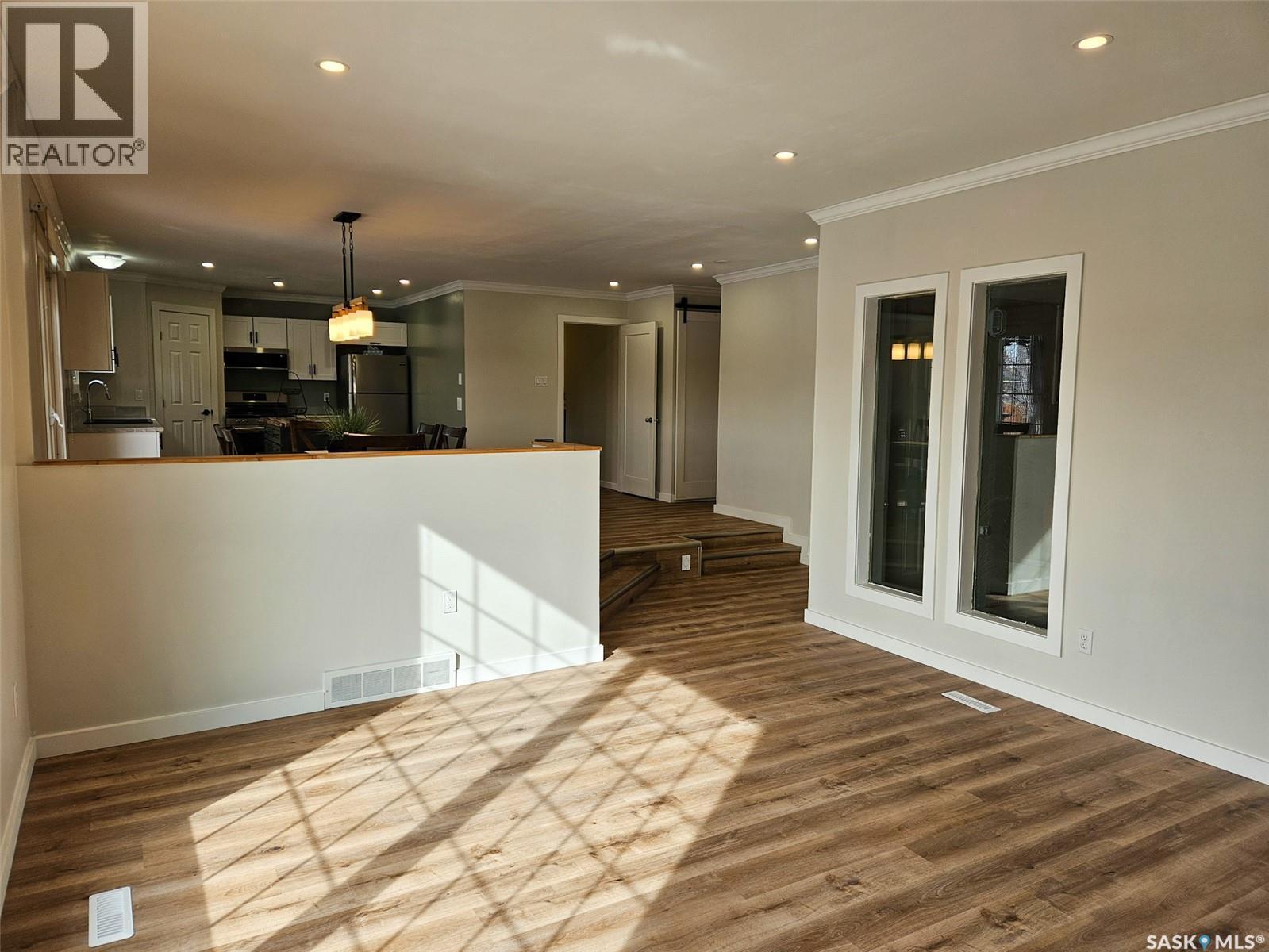 20 Centennial Drive, Mossbank, SK - Indoor