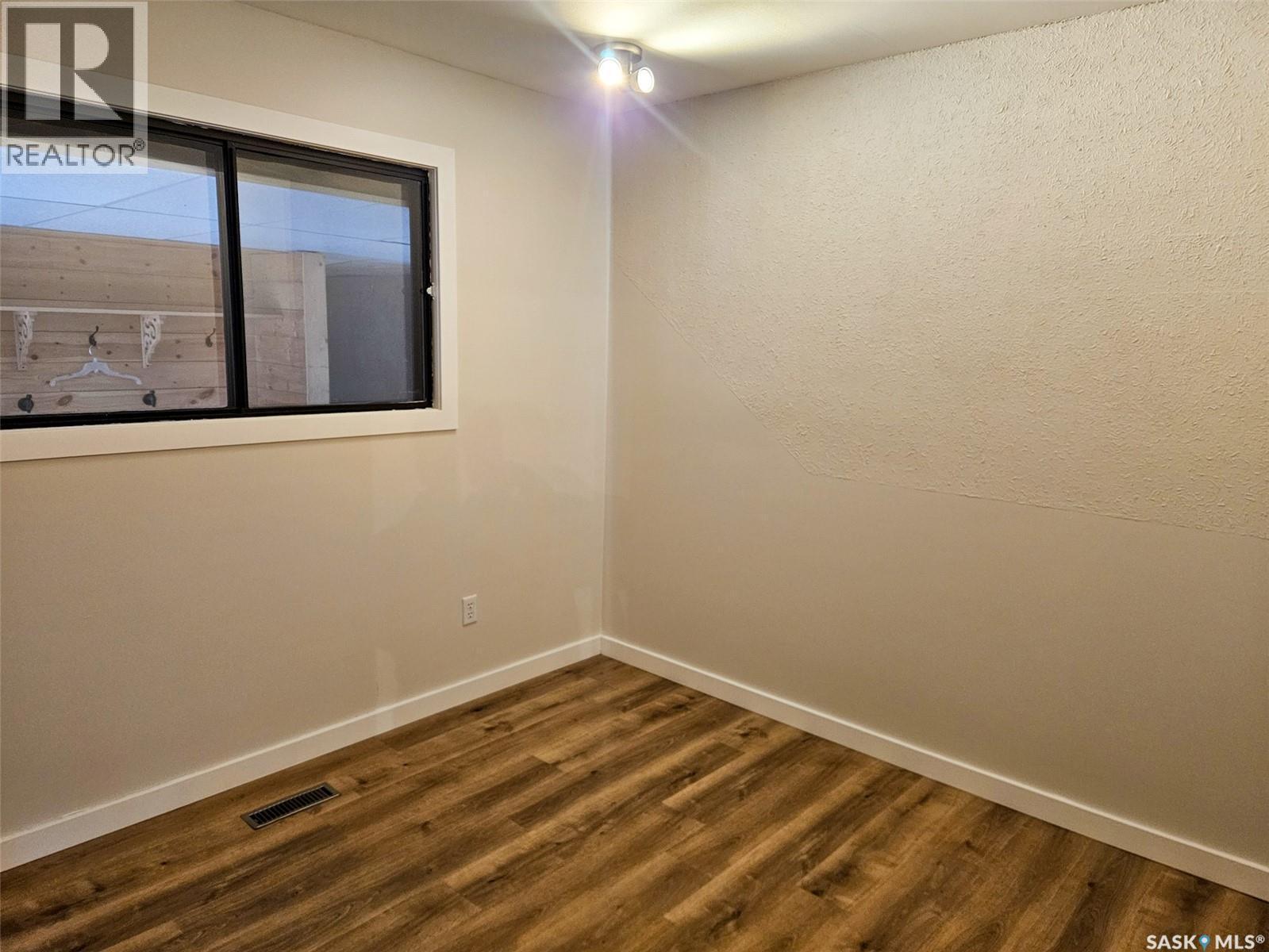 20 Centennial Drive, Mossbank, SK - Indoor Photo Showing Other Room