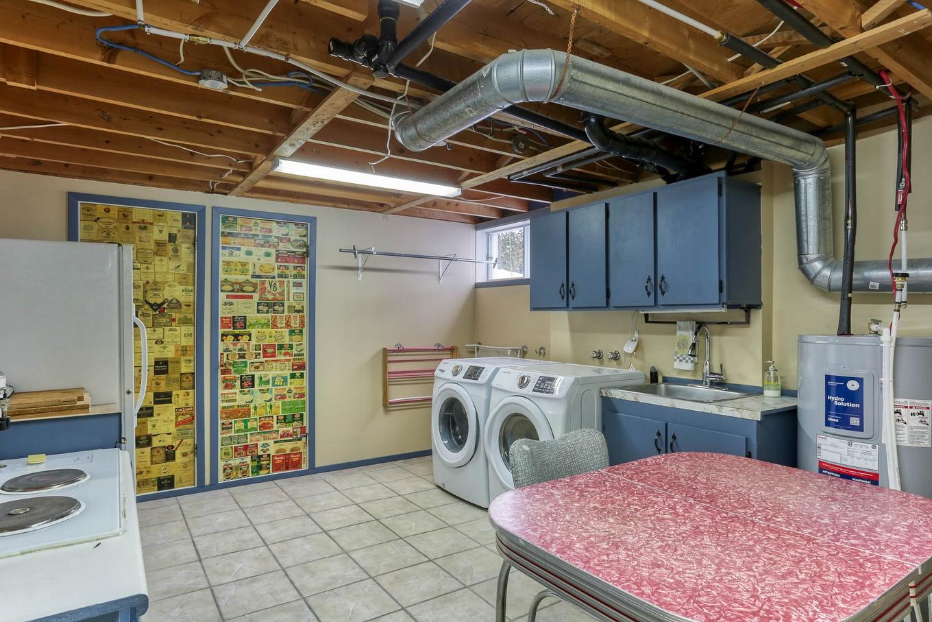 Salle de lavage - 3830 Rue Dompierre, Trois-Rivières, QC - Indoor Photo Showing Laundry Room